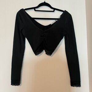 Women’s Black Lace Trim Long Sleeve Crop